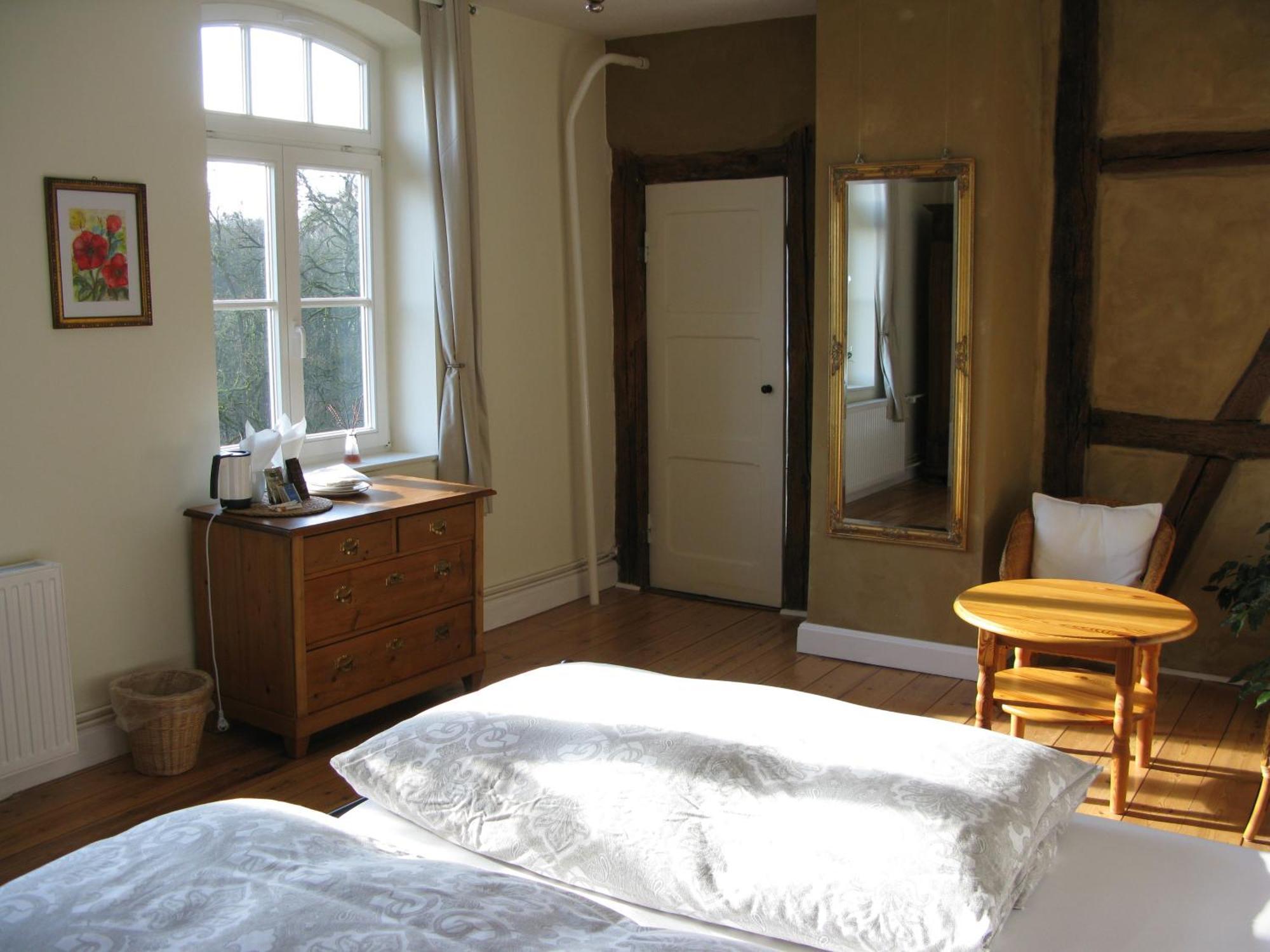 Hotel Gutshaus Zietlitz Dobbin-Linstow Habitación foto