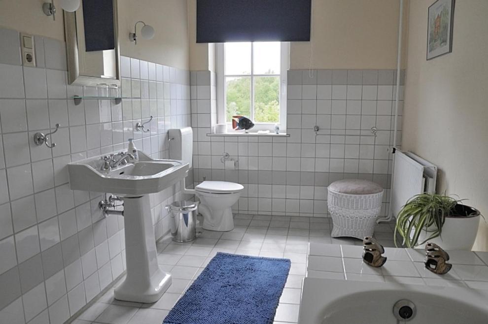 Hotel Gutshaus Zietlitz Dobbin-Linstow Habitación foto