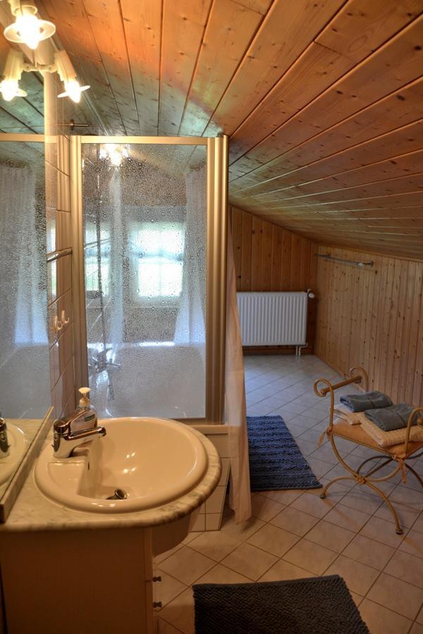Hotel Gutshaus Zietlitz Dobbin-Linstow Habitación foto